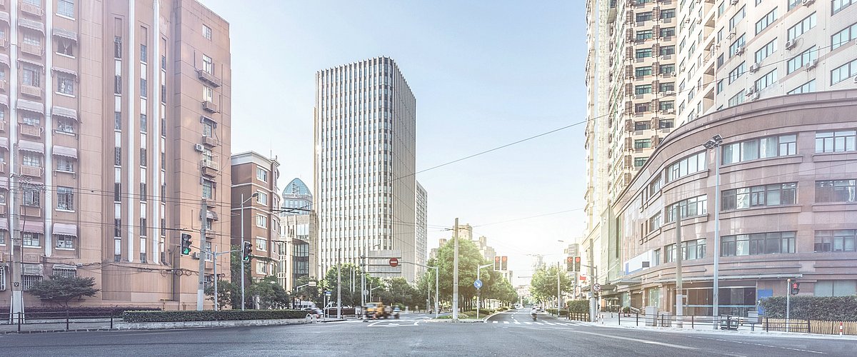 Ville et rue connectées comme image de ville intelligente pour l'article de matériaux de construction d'IBU-tec
