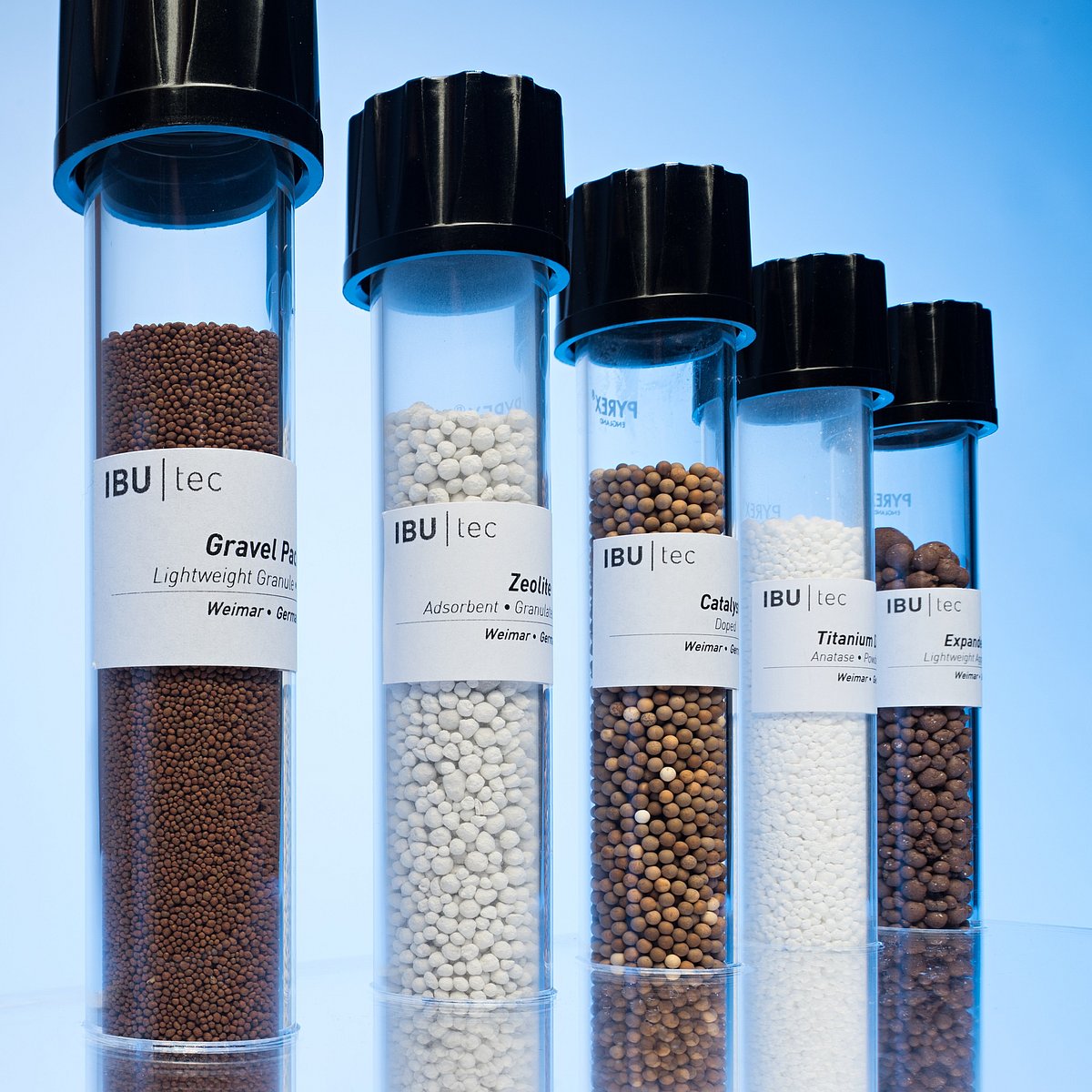Échantillons de matériaux issus du développement et de la production chez IBU-tec: Proppants ou Gravel Pack et zéolites