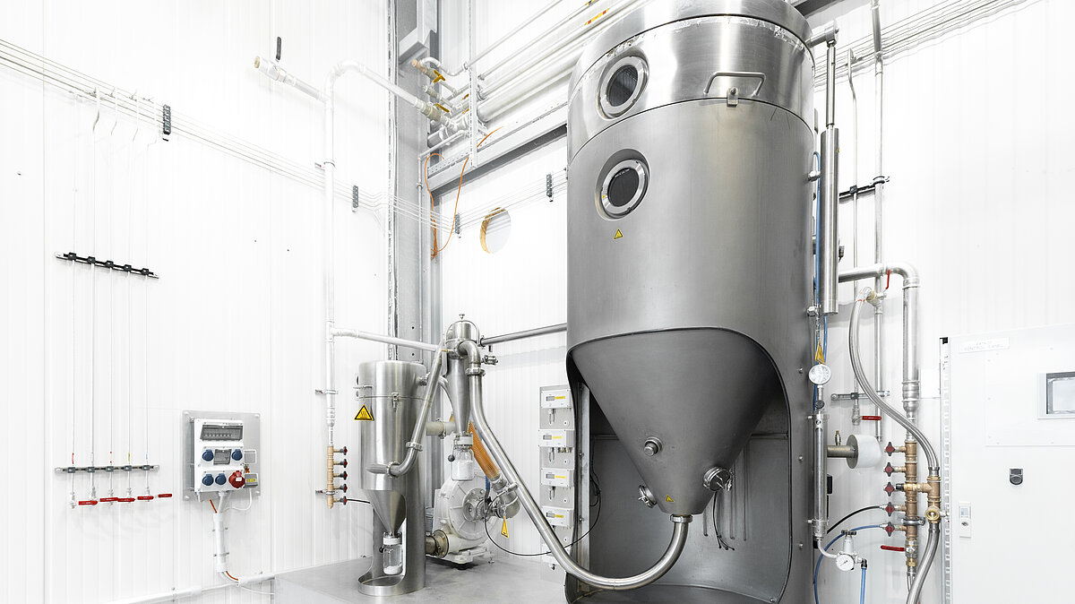 Séchoir à pulvérisation de laboratoire pour les essais et le scale-up chez IBU-tec Séchoir à pulvérisation de laboratoire pour les essais et le scale-up chez IBU-tec